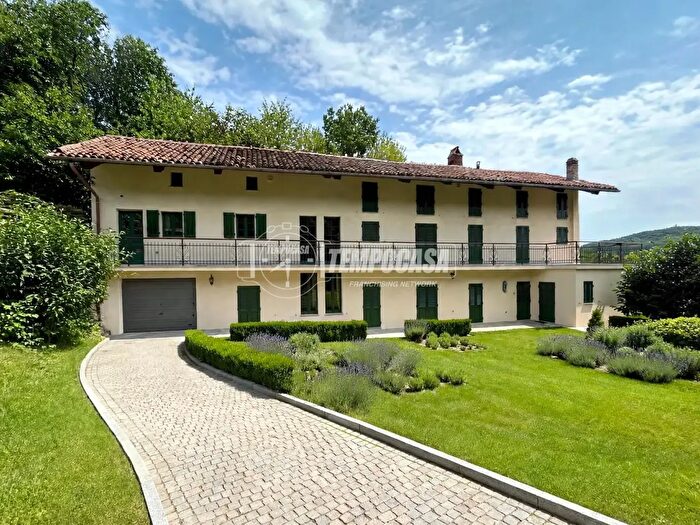 Casa con 7 locali in vendita in Borgata Cordero, Trana