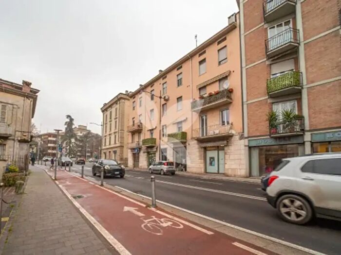 Appartamento trilocale in vendita in Via Mantova, Parma