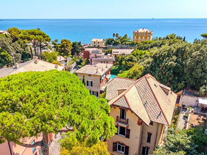 Casa con 6 locali in vendita in Gibilrossa, Quarto, Genova
