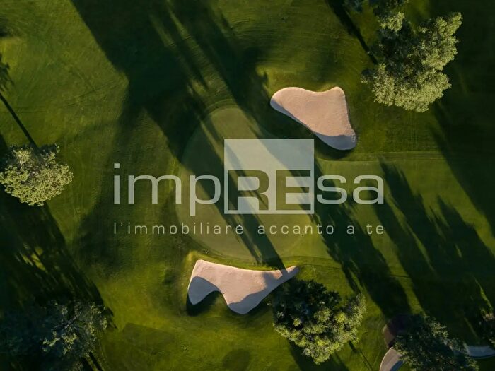 Appartamento trilocale in vendita in Via Peter Reichegger, Jesolo