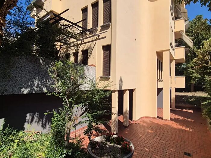 Appartamento con 5 locali in vendita in Via Carracci, Carpi