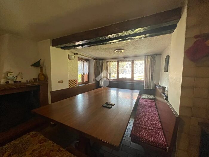 Casa quadrilocale in vendita in Via Le Feste, Gosaldo