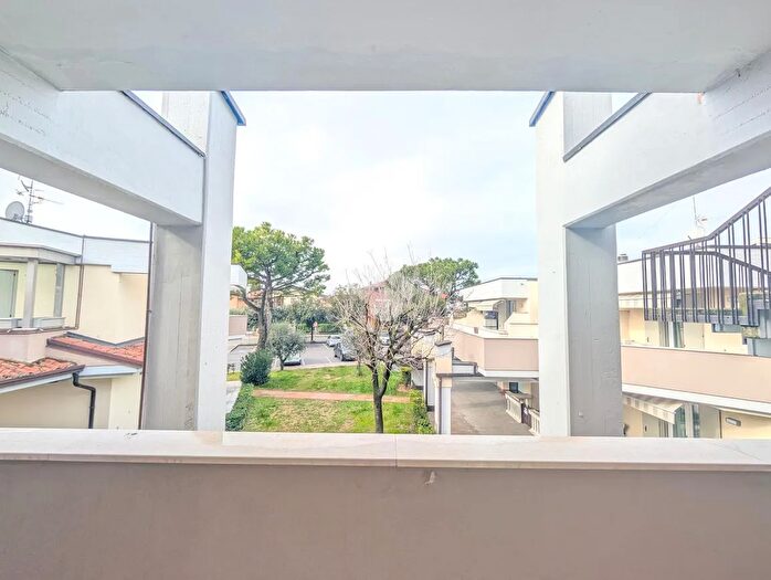 Appartamento bilocale in vendita in Via Todeschino, Sirmione