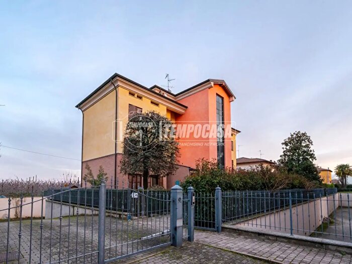 Appartamento trilocale in vendita in Via Livio Orlandi, San Cesario Sul Panaro