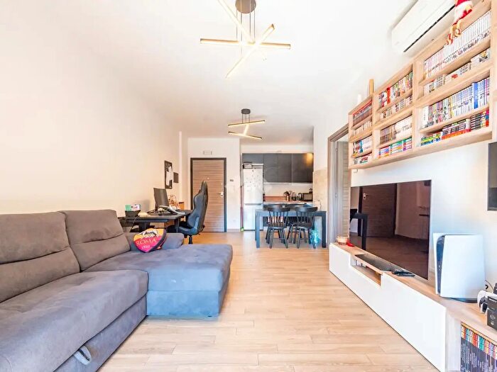 Appartamento bilocale in vendita in Via Vittorio Caprioli, Roma