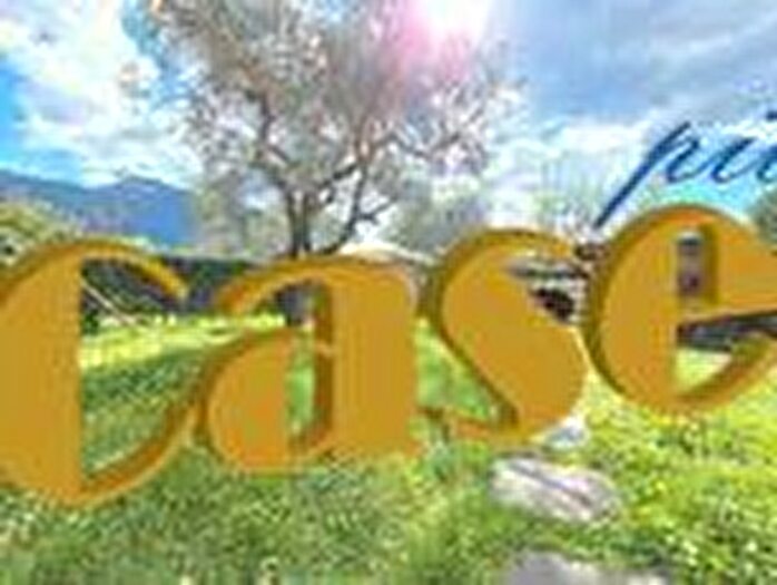 Appartamento con 5 locali in vendita in Camaiore