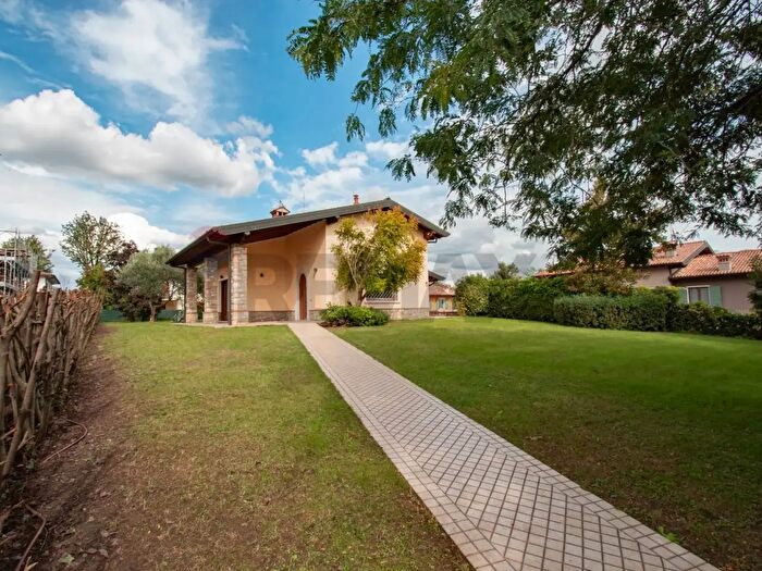 Casa quadrilocale in vendita in Via Castagnari C, Poncarale