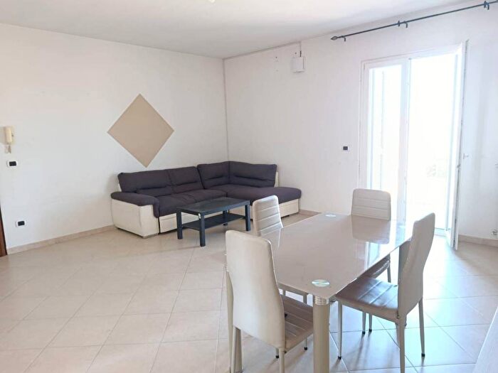 Appartamento con 6 locali in affitto in Via dei Bonificatori snc, Cisterna di Latina