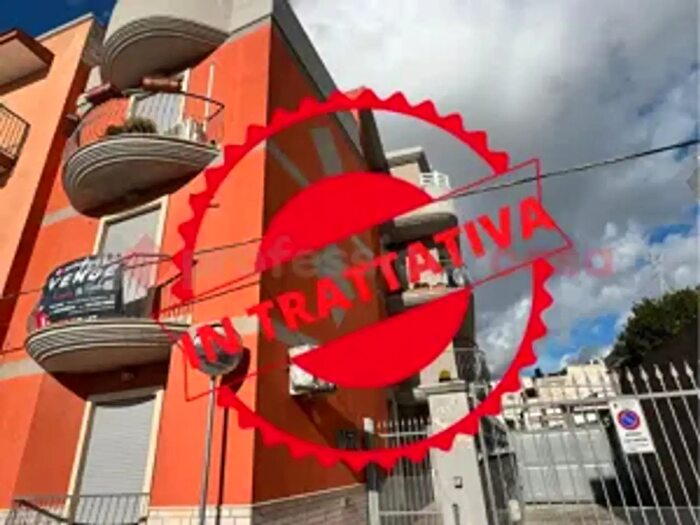 Appartamento quadrilocale in vendita in Via degli Orti, Pulsano