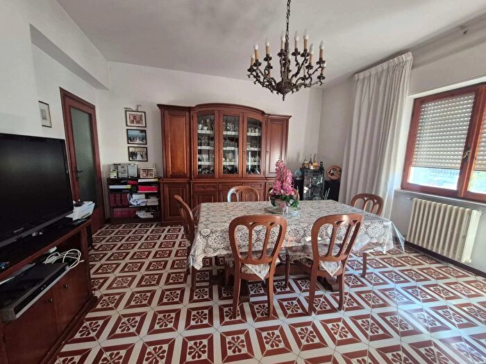 Appartamento con 5 locali in vendita in Frosinone