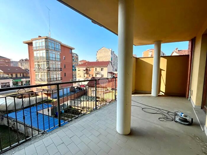 Appartamento bilocale in vendita in Via Ettore Stampini, Torino