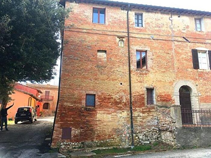 Appartamento con 5 locali in vendita in Località Caioncola, Castiglione Del Lago