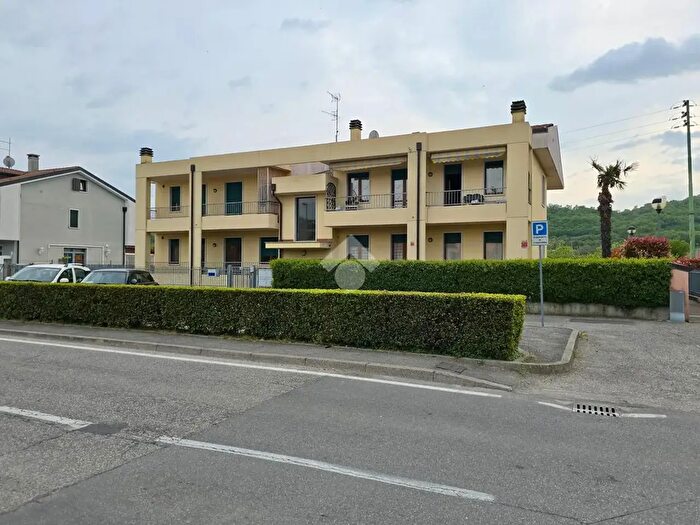 Appartamento quadrilocale in vendita in Via Pompea, Pescantina