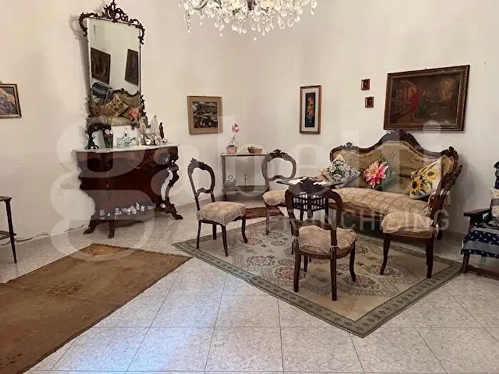 Casa con 6 locali in vendita in Via Roma, Riola Sardo