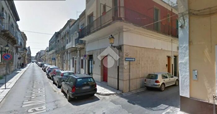 Casa quadrilocale in vendita in Via Michele Imperiali, Francavilla Fontana