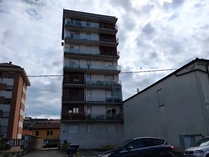 Appartamento quadrilocale in vendita in Via Foglizzo, Torino