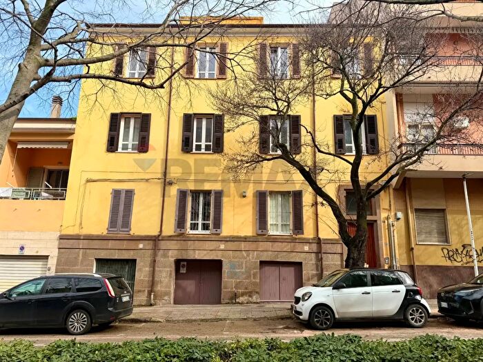 Appartamento con 5 locali in vendita in Viale Dante, Sassari