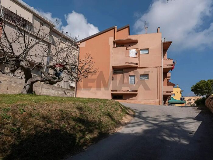 Appartamento trilocale in vendita in Viale Trieste, Recanati