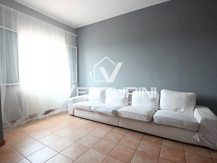 Casa quadrilocale in vendita in Via Entratico, Roma