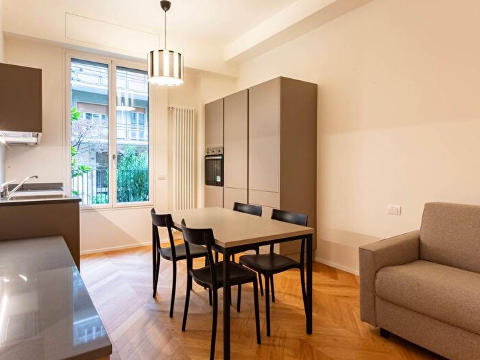 Appartamento bilocale in affitto in Via San Vincenzo, Corso Genova, Milano