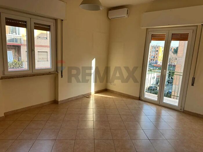 Appartamento bilocale in affitto in Largo Francesco Ardissone, Roma