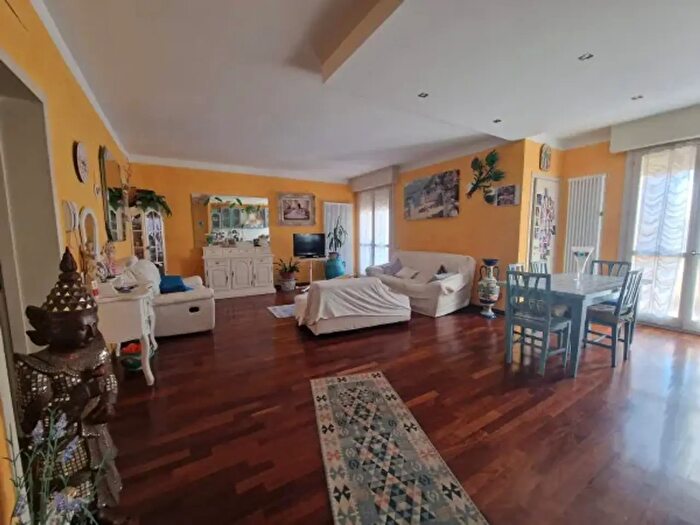 Appartamento trilocale in vendita in Novi Di Modena