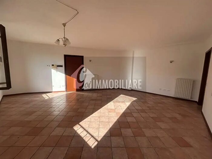 Appartamento quadrilocale in vendita in Via Formis, Casalmaggiore