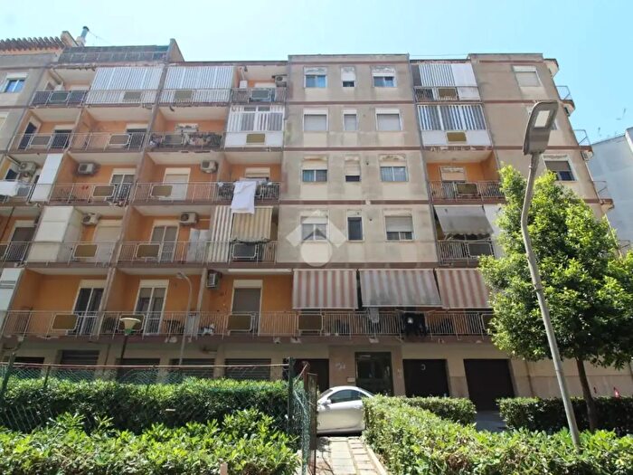 Appartamento trilocale in vendita in Via San Martino della Battaglia, Brindisi