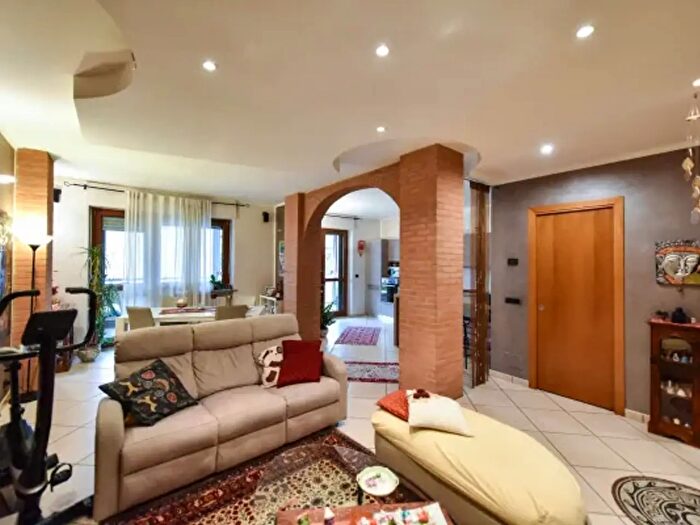 Appartamento quadrilocale in vendita in Via Cesare Pavese, Venaria Reale