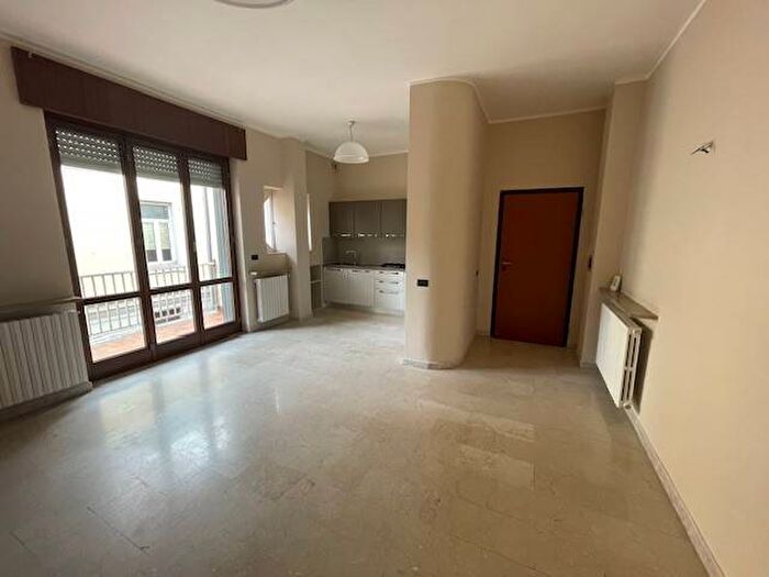 Appartamento trilocale in affitto in Ospedale, Alessandria