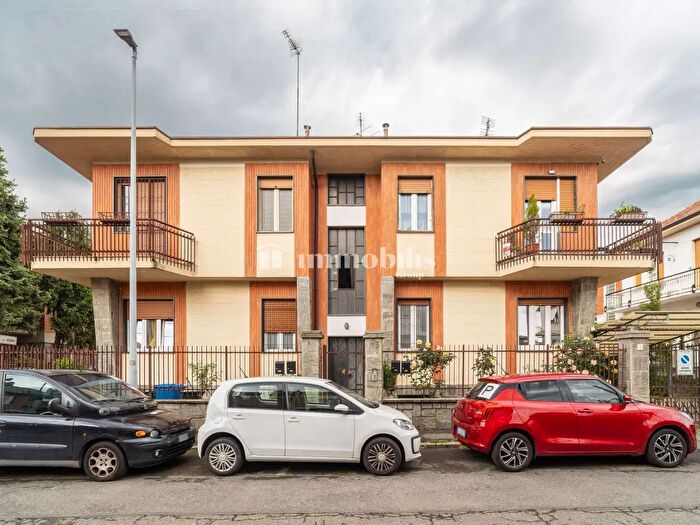 Appartamento trilocale in vendita in Via Meana, Collegno
