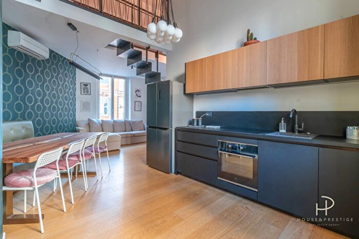 Appartamento quadrilocale in vendita in Corso Mombello, Sanremo