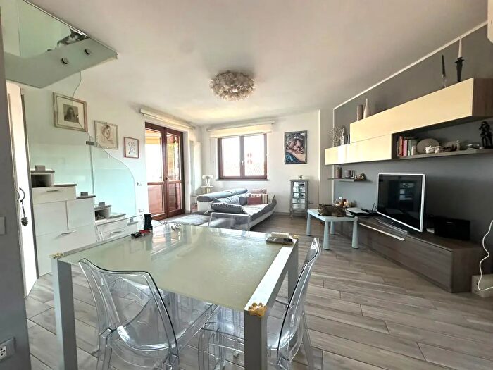 Casa quadrilocale in vendita in Via Pertini, Follonica