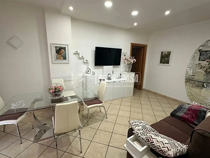 Appartamento trilocale in vendita in Via De Pinedo, Acerra