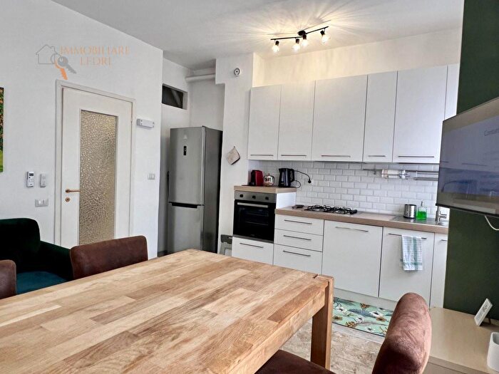 Appartamento bilocale in vendita in Via Foroni, Verona