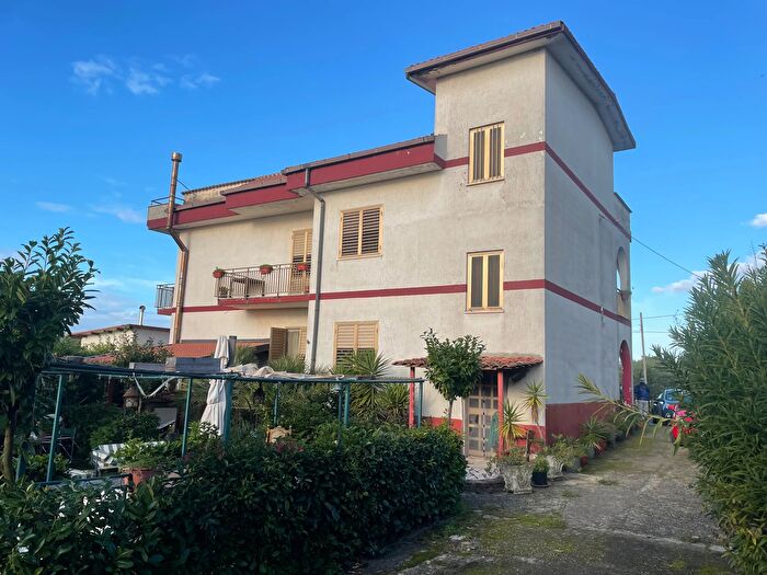 Casa con 8 locali in vendita in Via Lago Lucrino, Pontecagnano Faiano