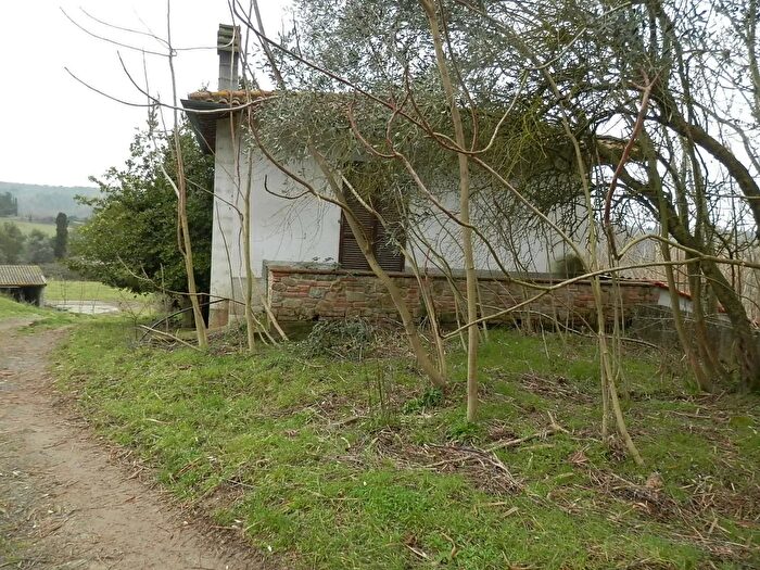 Casa quadrilocale in vendita in Via Libbiano Legolo, Peccioli