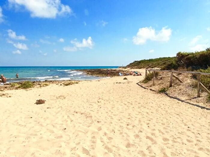 Casa con 8 locali in vendita in Ostuni