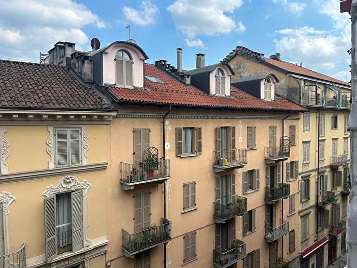 Appartamento bilocale in affitto in Via Vincenzo Gioberti, Crocetta, Torino