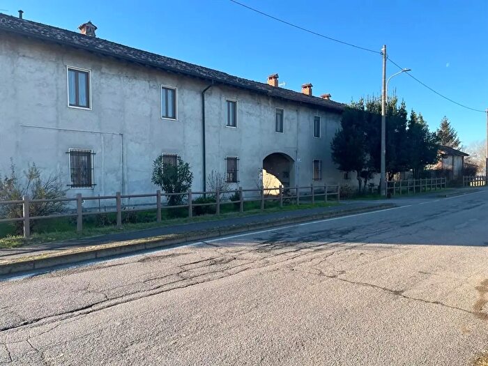 Appartamento quadrilocale in vendita in Cascina S Pietro, Cassano D'Adda