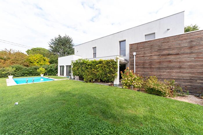 Casa con 11 locali in vendita in Via Jacopo Ruffini Vigonza, Vigonza