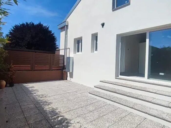 Appartamento trilocale in vendita in Viale Brianza, Cabiate