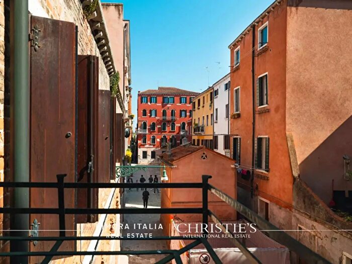 Appartamento quadrilocale in vendita in Venezia