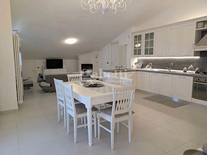 Appartamento con 5 locali in vendita in Termoli