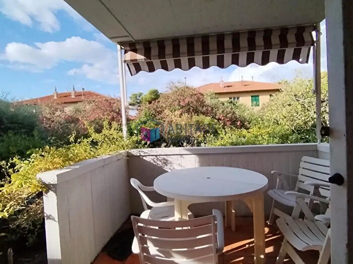 Appartamento con 6 locali in vendita in Livorno