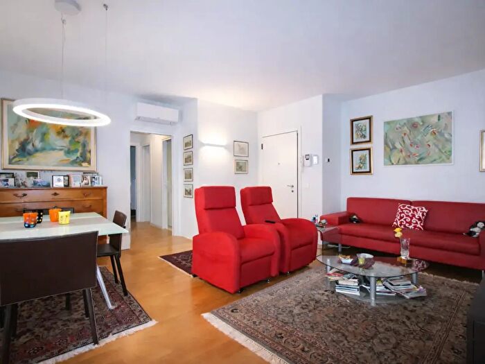 Appartamento quadrilocale in vendita in Via Vincenzo Periz, Vicenza