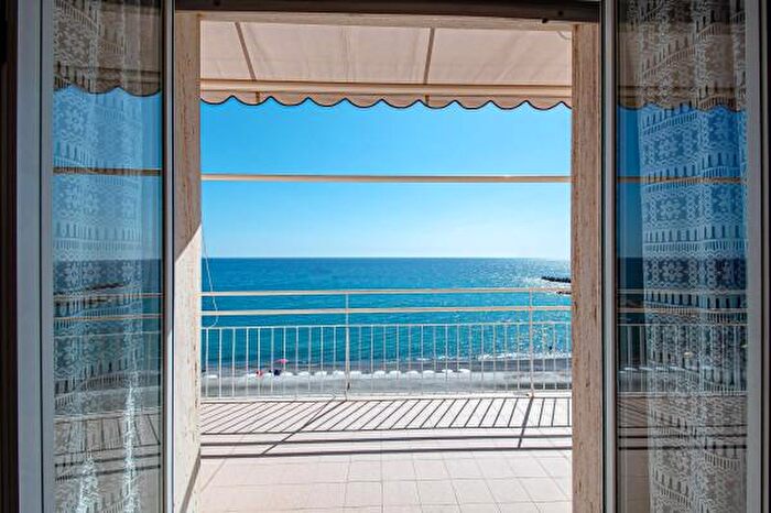 Appartamento bilocale in affitto in Ospedaletti