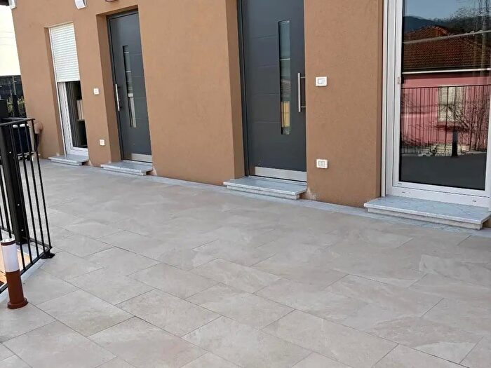 Casa bilocale in vendita in Sarzana