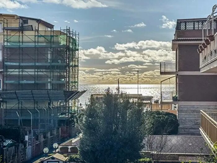 Appartamento bilocale in vendita in Via Svezia, Pomezia