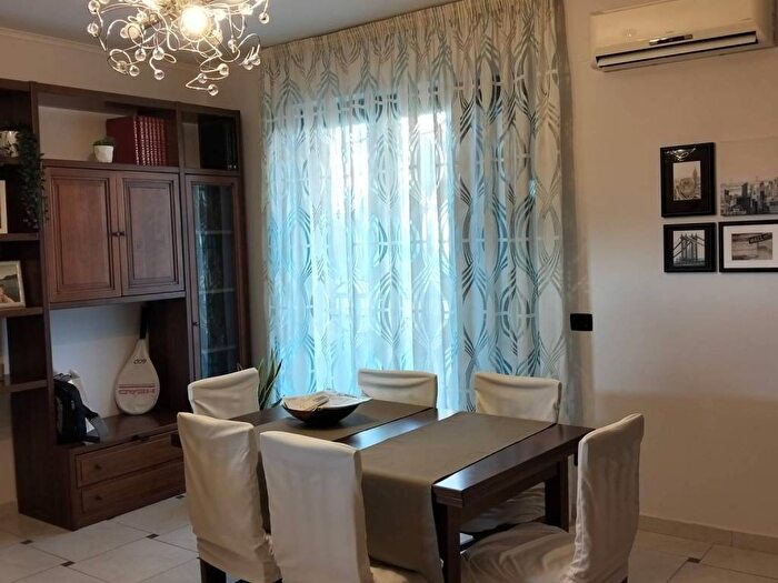 Appartamento trilocale in affitto in Via Domenico Gentile, San Nicola la Strada